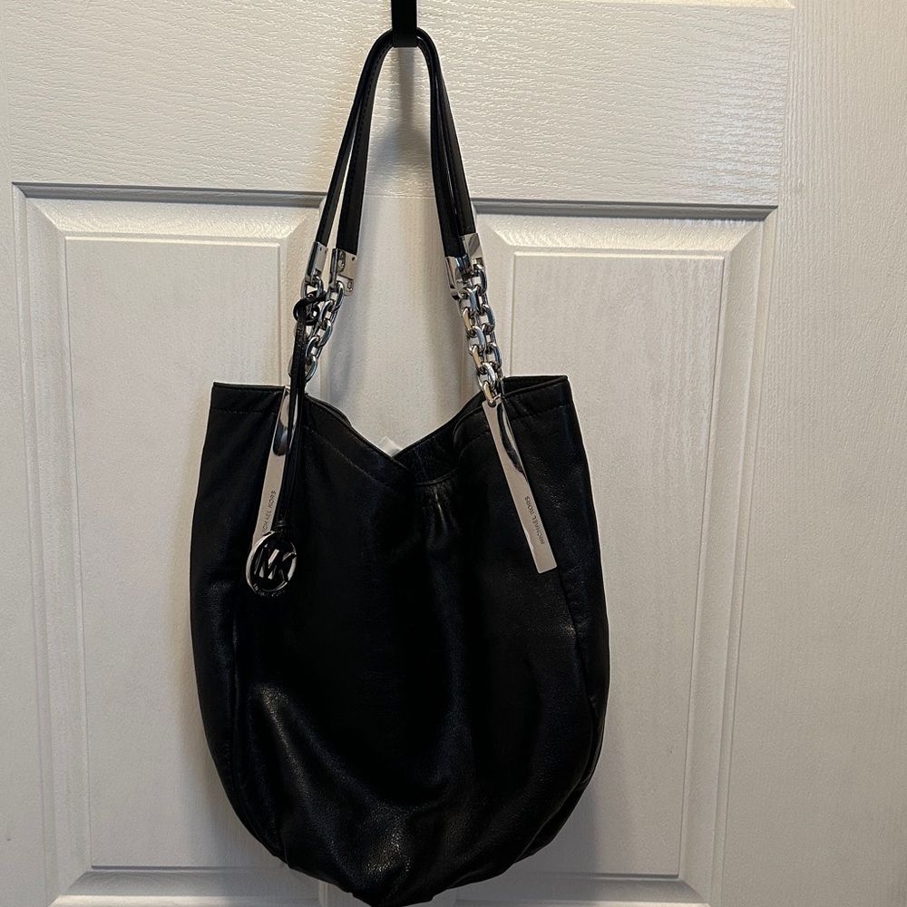 Michael Kors Vintage Black Leather Shoulder Bag With Chain Detail